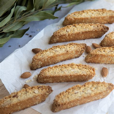 oatmeal-almond-biscotti-recipe-quaker-oats image