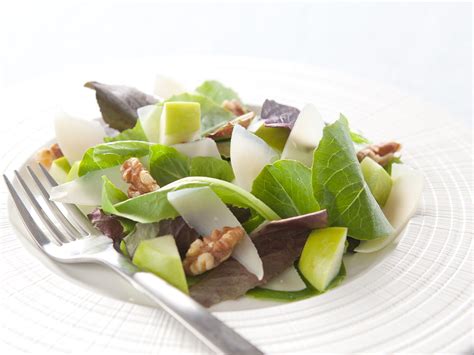 recipe-le-gruyre-salad-with-apples-and-cider-vinaigrette image