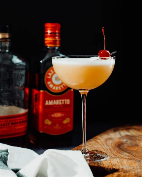 amaretto-whiskey-sour-a-couple-cooks image