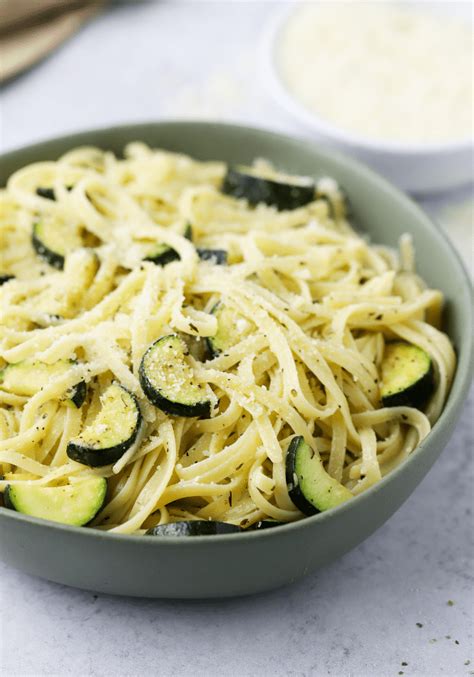 linguine-with-zucchini-simply-made image