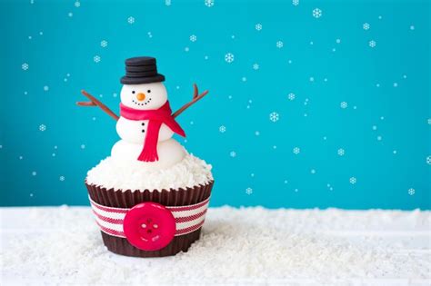 diy-frosty-the-snowman-cakes-for-a-fun-celebration image
