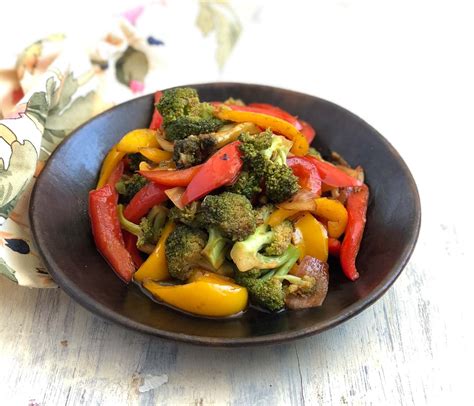 broccoli-salad-recipe-with-roasted-onion-peppers image