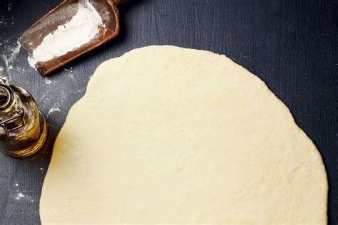 recipe-thin-crust-pizza-dough-style-at-home image