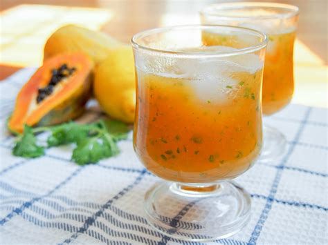 papaya-lemonade-or-cocktail-carolines-cooking image