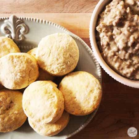 easy-southern-biscuits-sausage-gravy-recipe-live image
