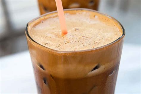 greek-style-frappe-leites-culinaria image