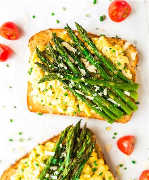 scrambled-egg-toast-with-roasted-asparagus image