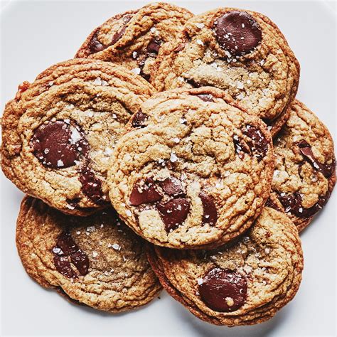 brown-butter-and-toffee-chocolate-chip-cookies image