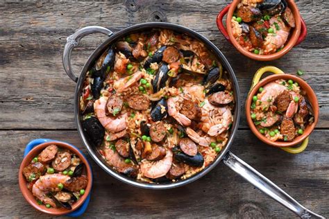 hot-italian-sausage-paella-recipe-ontario-pork image