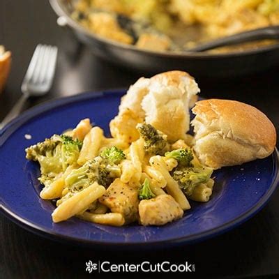 cheddar-broccoli-and-chicken-pasta-skillet image