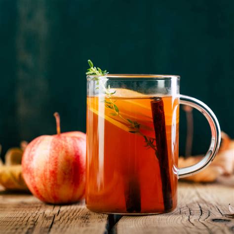 traditional-turkish-apple-tea-recipe-from-fresh image