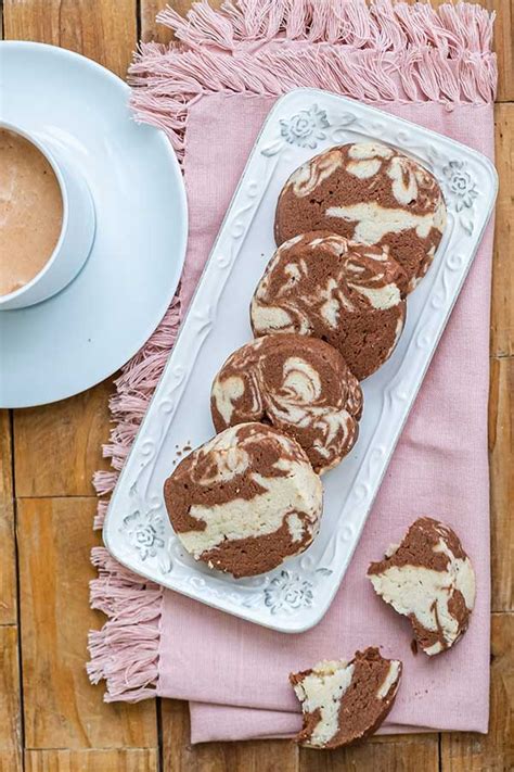 gluten-free-chocolate-swirl-shortbread-cookies image