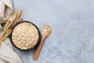 how-to-cook-rolled-oats-in-a-crock-pot-livestrong image