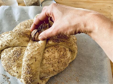 recipe-christopsomo-a-greek-christmas-bread image