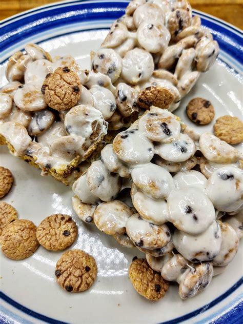 cookie-crisp-cereal-bars-how-to-make-rice-crispy-treats image