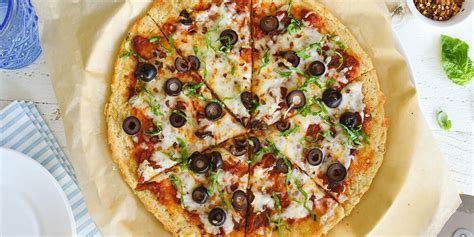 pizza-with-tuna-crust-clover-leaf image