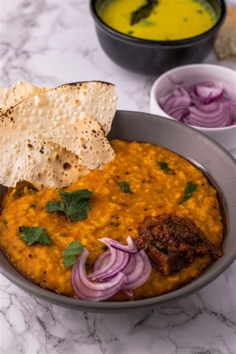 masala-khichdi-recipe-instant-pot-stovetop-spice image