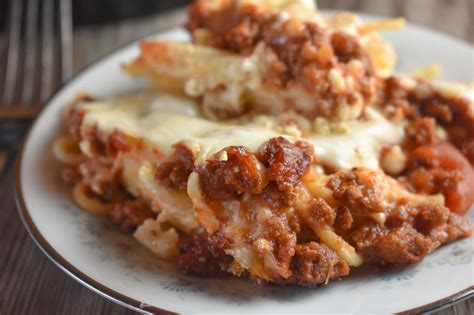 spaghetti-pie-recipe-with-ground-beef-these-old image