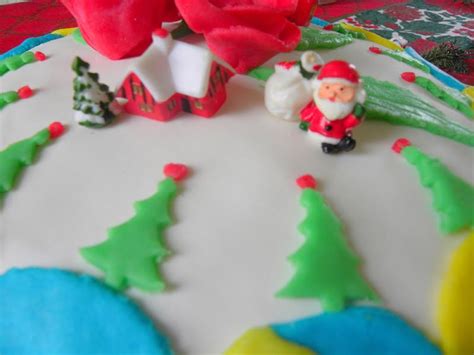 easy-way-to-make-sugar-paste-or-rolled-fondant image