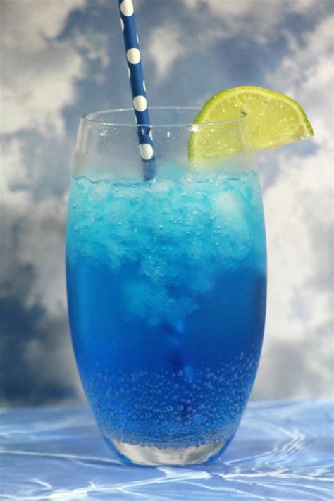 ocean-breeze-cocktail-recipe-bargainbriana image