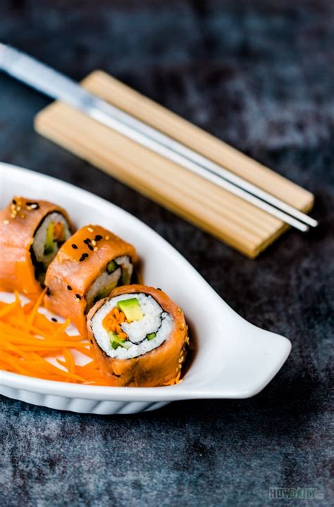 smoked-salmon-sushi-roll-recipe-how-daily image