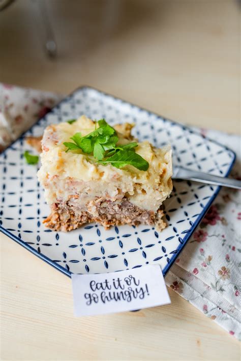 cowboy-meatloaf-and-potato-casserole-eat-it-or-go image