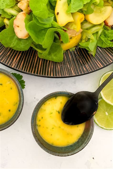 mango-and-lime-dressing-the-devil-wears-salad image