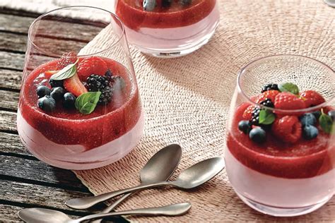 egg-free-mousse-with-berry-compote-canadian-living image