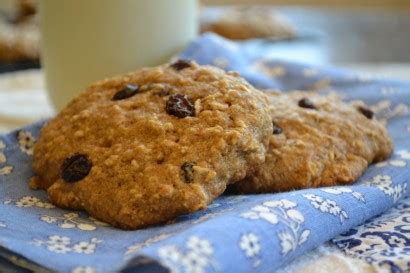rum-raisin-oatmeal-cookies-tasty-kitchen image