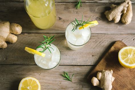 easy-diy-probiotic-drink-with-ginger-and-apple-cider image