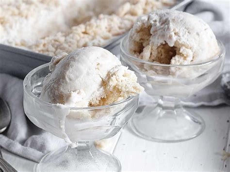 no-churn-banana-cream-pie-ice-cream-seasons-and image