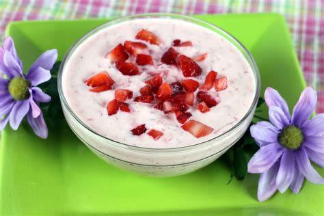 strawberry-yogurt-dip-meal-planning-maven image