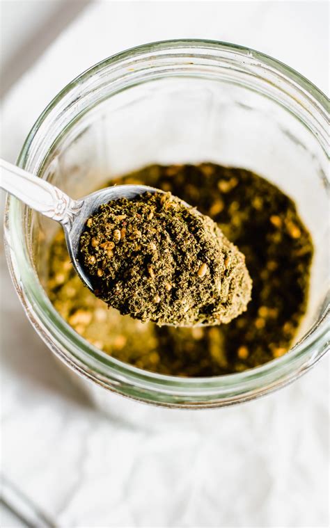 zaatar-spice-middle-eastern-spice-blend-glowing image
