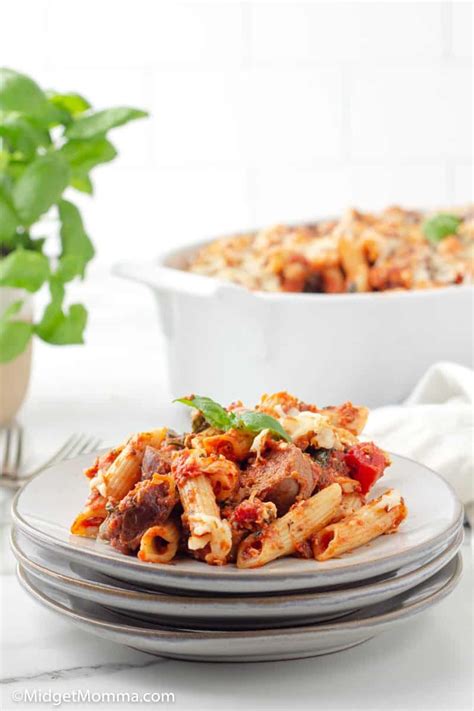 spinach-and-sausage-baked-penne-pasta-midgetmomma image