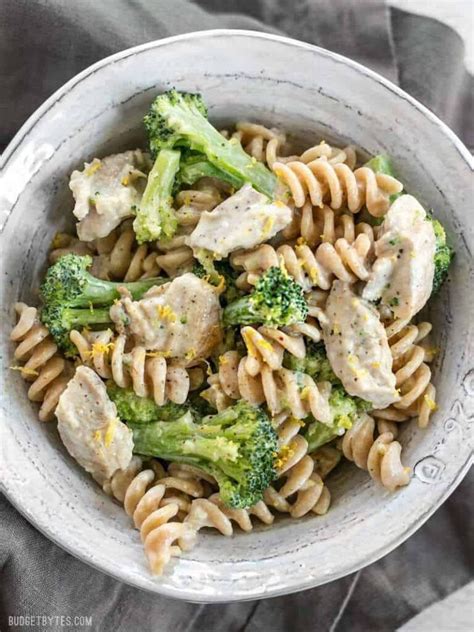chicken-and-broccoli-pasta-with-lemon-cream-sauce image