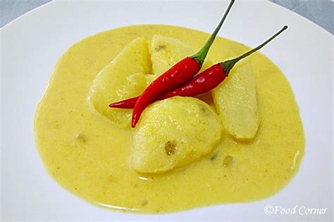 sri-lankan-potato-curry-ala-hodi-kirata-food-corner image