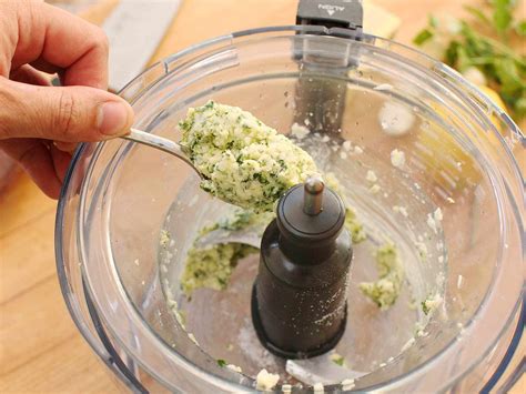 garlic-parsley-butter-beurre-matre-dhtel-recipe-serious-eats image