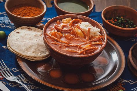 guatemalan-food-10-dishes-to-try-in-guatemala-will-fly image
