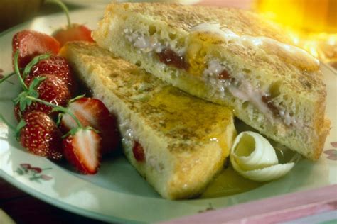 overnight-strawberry-french-toast-canadian-goodness image