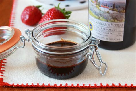 strawberry-balsamic-reduction-recipe-cooking-with image