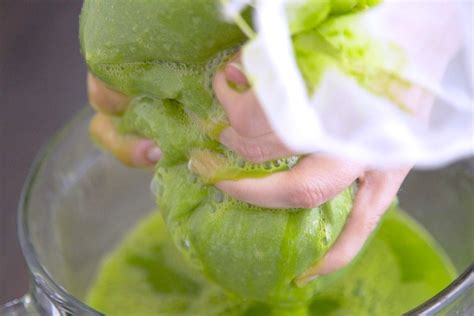 15-minute-green-juice-in-a-blender-mind-over-munch image