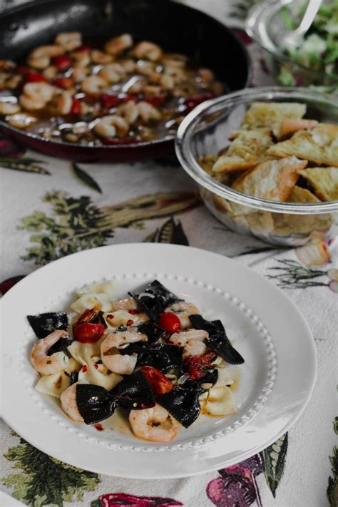 pasta-with-shrimp-and-cherry-tomatoes-savoring-italy image