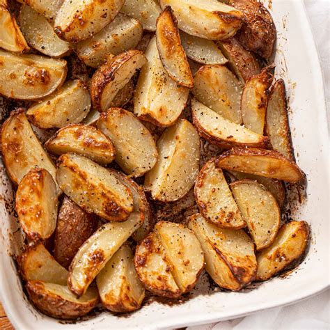 crispy-garlic-roasted-red-potatoes-dinner-then-dessert image