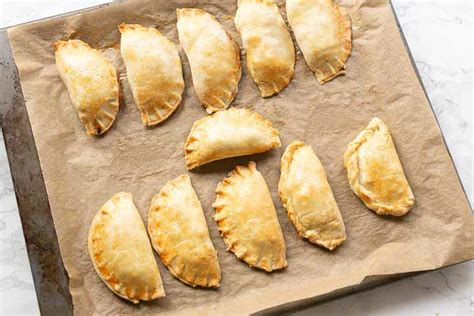 how-to-make-easy-sweet-empanadas-the-tortilla-channel image