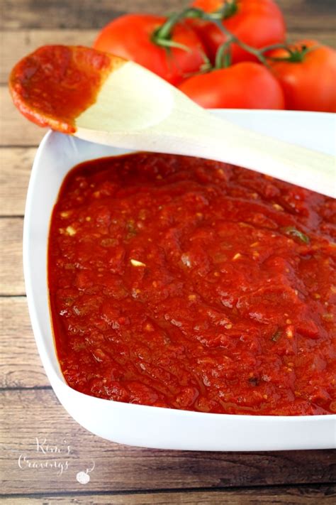 easy-healthy-tomato-sauce-kims-cravings image
