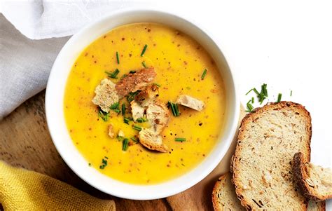 spicy-roasted-pumpkin-soup-healthy-food-guide image