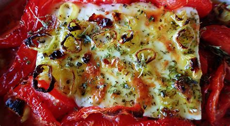 bougiourdi-spicy-baked-feta-cheese-with-tomato-and image