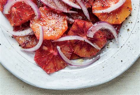 blood-orange-and-red-onion-salad-recipe-leites image
