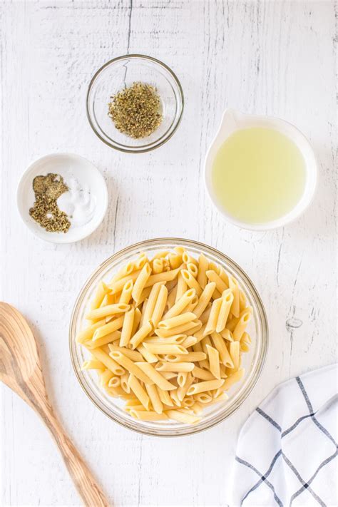pasta-primavera-recipe-easy-delicious-the-novice image