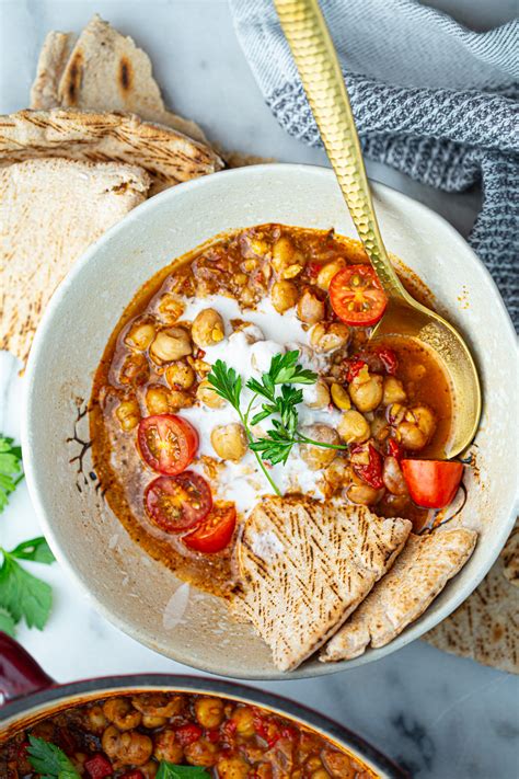 spicy-chickpea-stew-plant-craft image